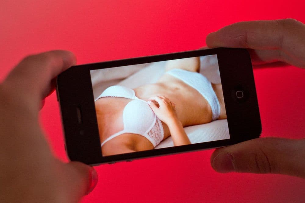 Usuários do iPhone usam o FaceTime para videochamadas. Reprodução: Gizmodo