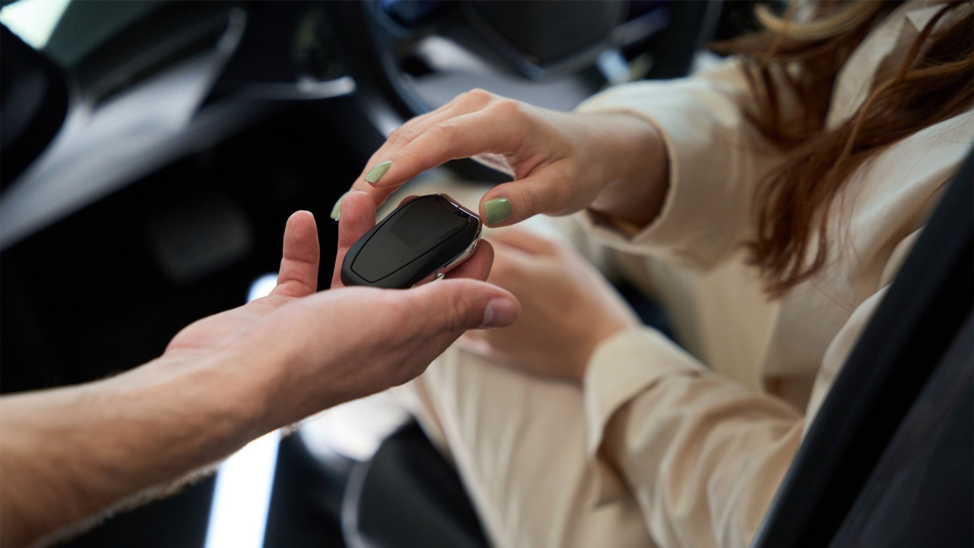 Cuidado ao financiar carro: juros e parcelas podem ampliar a dívida.. Reprodução: G1