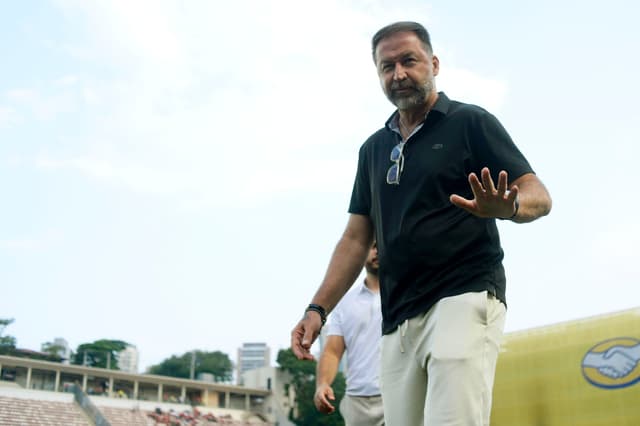 Augusto Melo fala sobre a desistência do ídolo em assumir o clube novamente. Reprodução: Globo