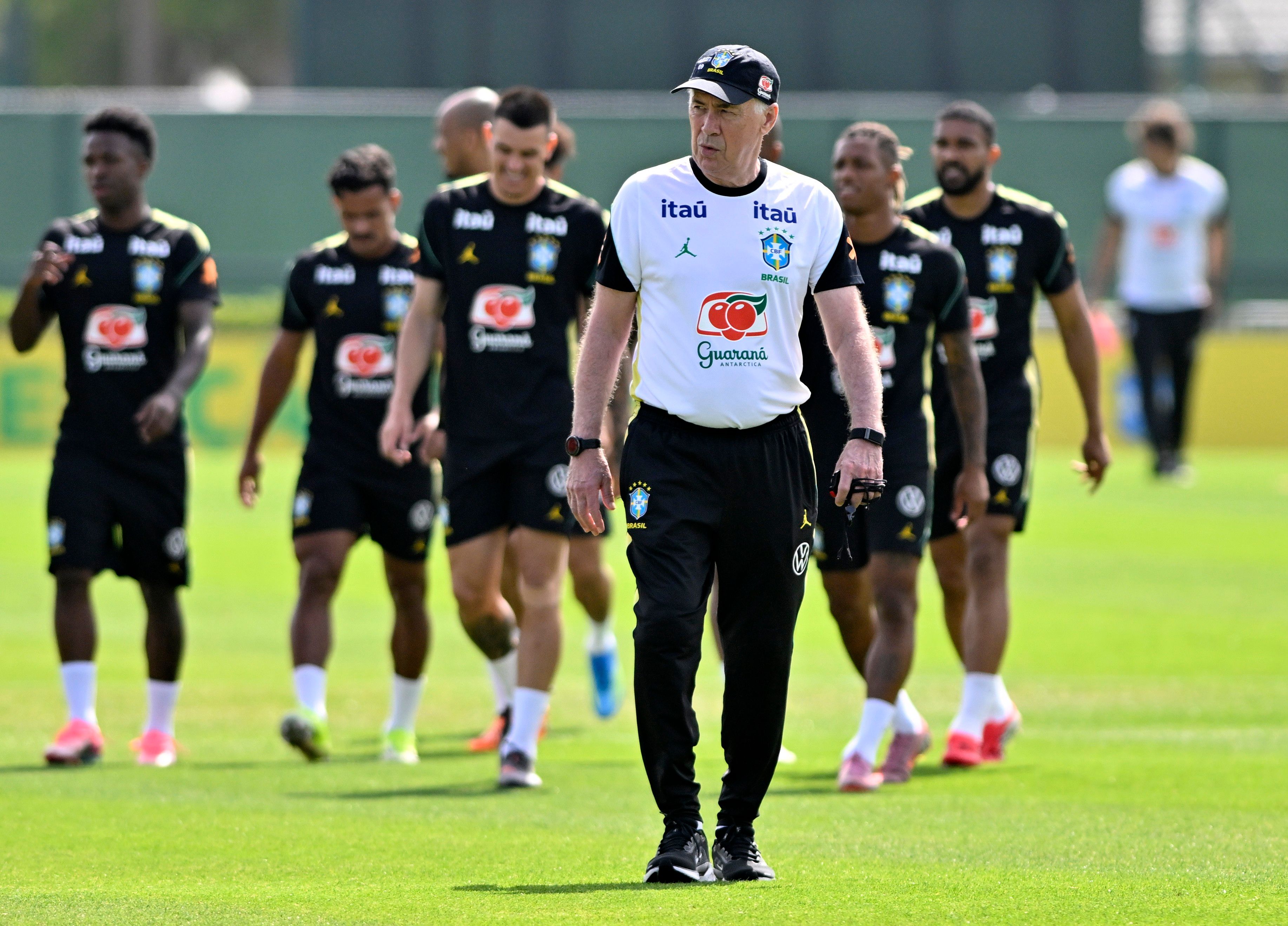 Torcida brasileira canta Neymar no segundo tempo do Brasil x Croácia. Reprodução: Ge