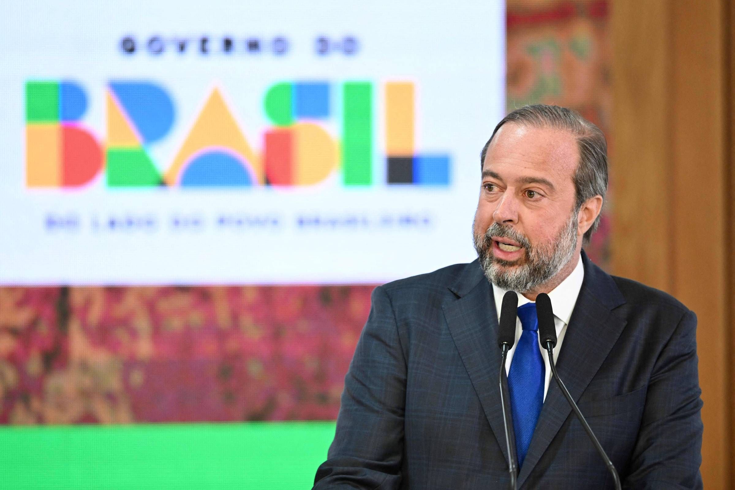 Governo prev� R$ 130 bi para novos contratos de energia; Enel em SP n�o � contemplada. Fonte: Folha de S.Paulo