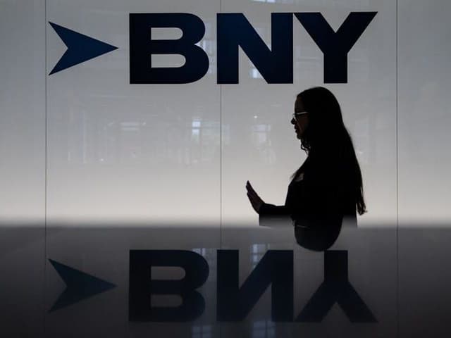 Executiva da BNY Wealth, Sinead Colton Grant, comenta fechamento da brecha de minimis e tarifas. Reprodução: Retorno do item 11