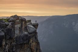 Parque Nacional de Yosemite permanece aberto durante a paralisação, com serviços limitados. Reprodução: Retorno do item 11
