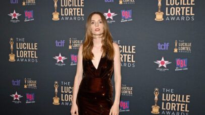 Maya Hawke fala sobre sua música favorita da adolescência em entrevista na cerimônia Lucille Lortel Awards - Foto: Rolling Stone Brasil
