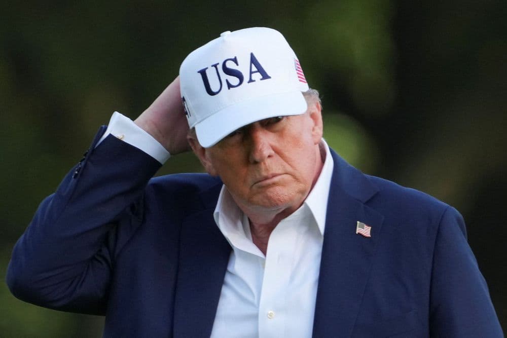 Trump anuncia tarifas de 25% a 40% sobre produtos importados para 14 países a partir de agosto. Legenda da imagem. Reprodução: Globo.
