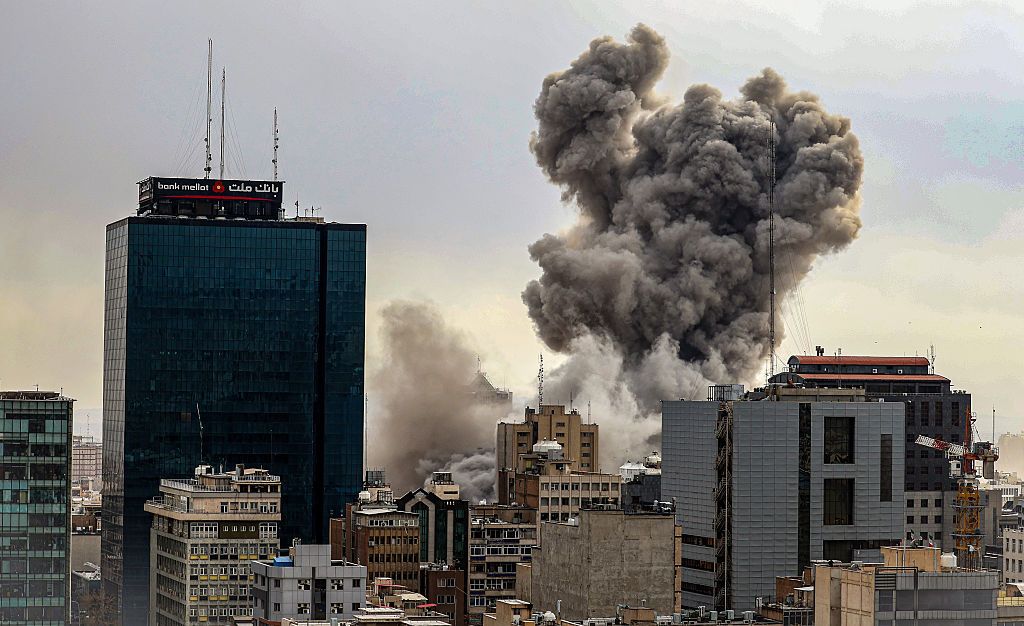 Via Paquistão, Irã apresenta aos EUA nova proposta de diálogo de paz