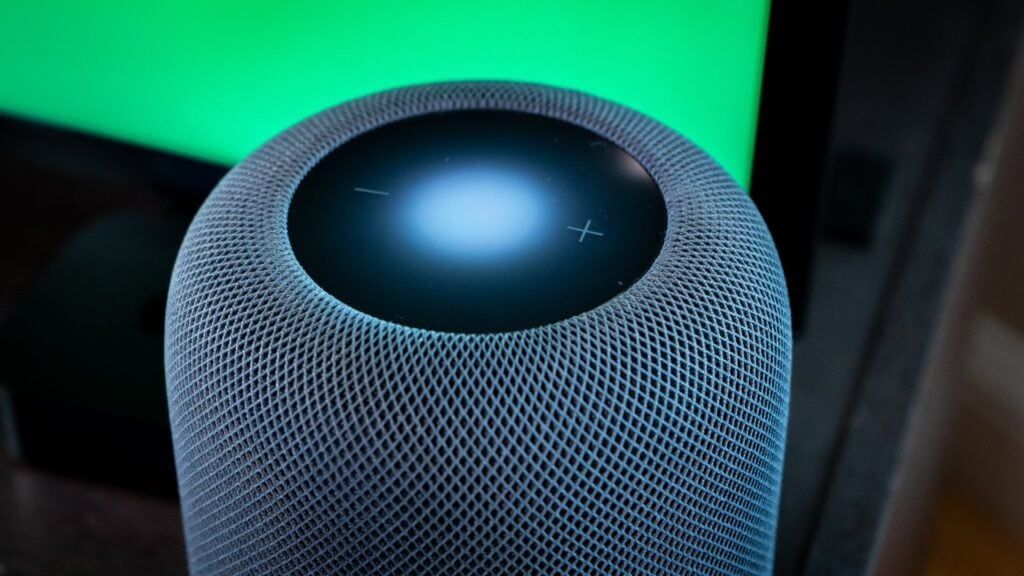 [Executivo sênior da Apple deixa a empresa após crise do Siri, ingressa na Oura]. Reprodução: Gizmodo
