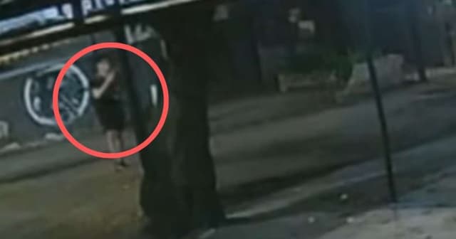 Militar filma ataque de adolescente em homos em rua do RJ