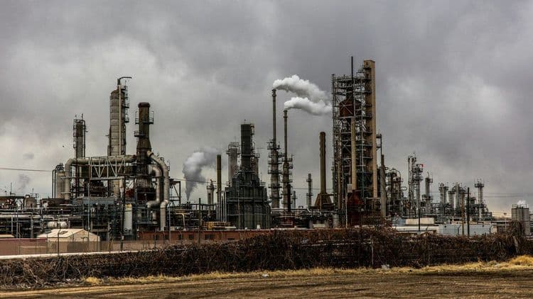 Estudo relaciona aumento de extremos térmicos a emissões de CO₂ e metano entre 1991 e 2020. Reprodução: ig.com.br