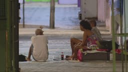 Pessoas em situação de rua em Belo Horizonte enfrentam violência e vulnerabilidade. Legenda da imagem. Reprodução: Retorno do item 11