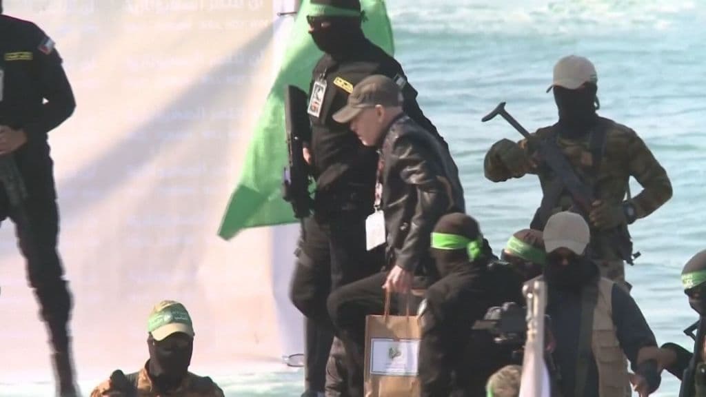 Libertação de Refém pelo Hamas e Chegada em Israel