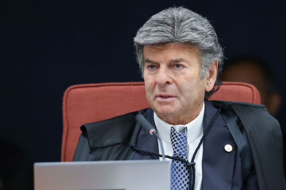 Fux Desafia Moraes em Julgamento Crucial do STF