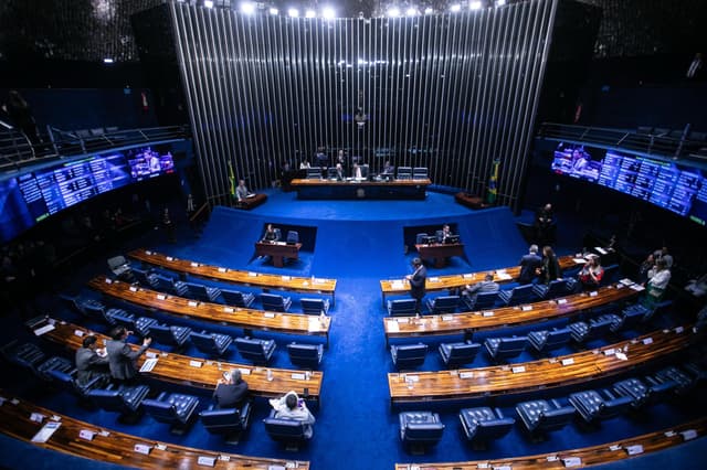 O novo Código Eleitoral aprovado no Senado gera polêmica e críticas sobre retrocessos na legislação. Reprodução: Globo