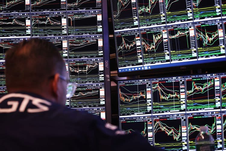 Empresas enfrentam dificuldades para prever lucros devido à incerteza econômica e tarifas. Reprodução: Business Insider