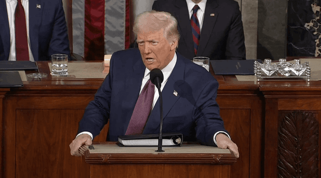 Trump ameaça demitir funcionários federais descontentes