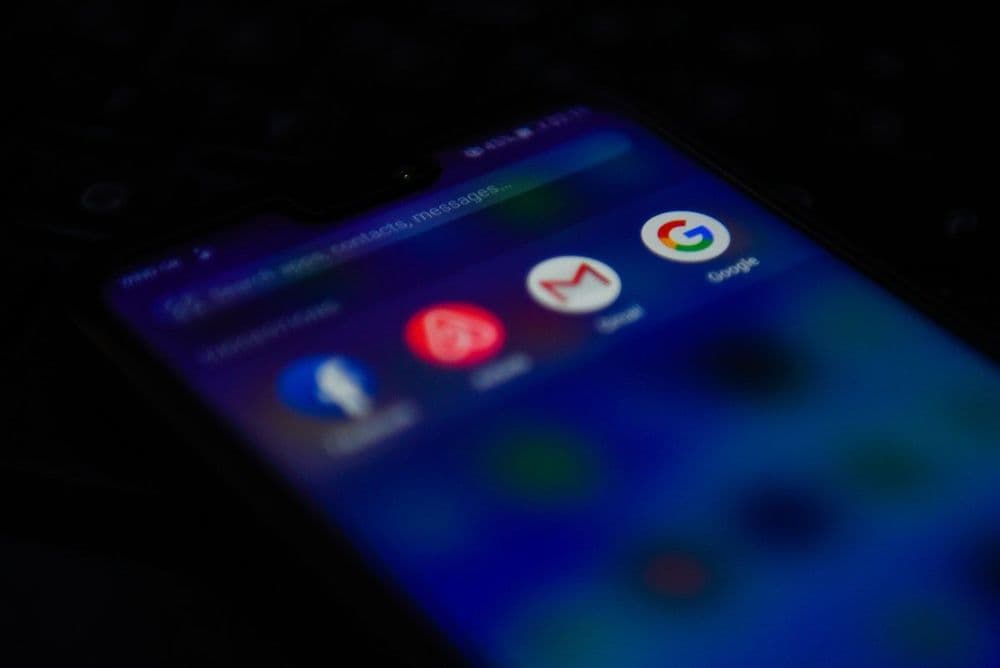 Aplicativos de spyware são usados para monitorar opositores do governo na China.; Reprodução: TechCrunch