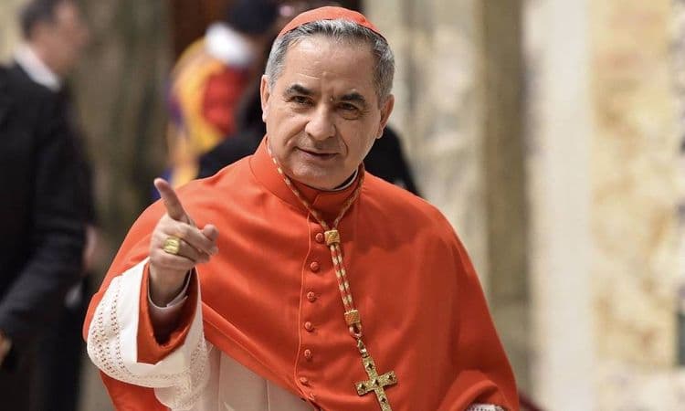Angelo Becciu se declara inocente em caso de peculato e perda de privilégios clericais. Reprodução: O Globo