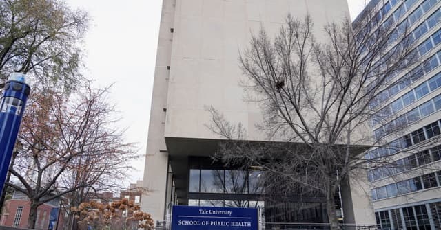 Yale University avalia venda de interesses em fundos de private equity. Reprodução: Reuters