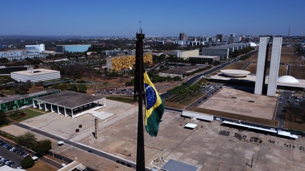 Praça dos Três Poderes, em Brasília, simboliza a impunidade associada à corrupção brasileira.. Reprodução: Oglobo