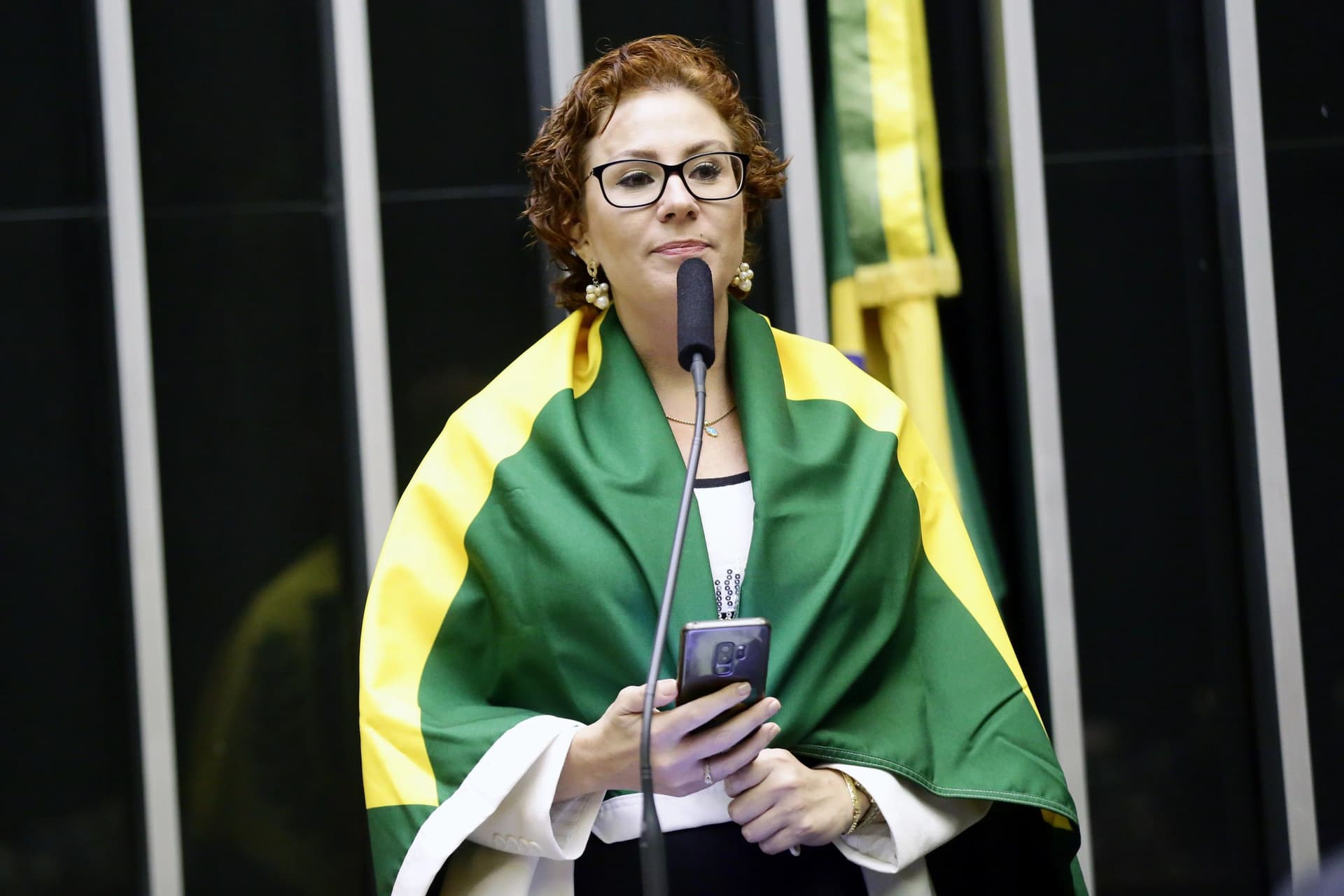 Audiência decidirá sobre libertação da deputada Carla Zambelli em Roma, baseada em problemas de saúde. Reprodução: Globo