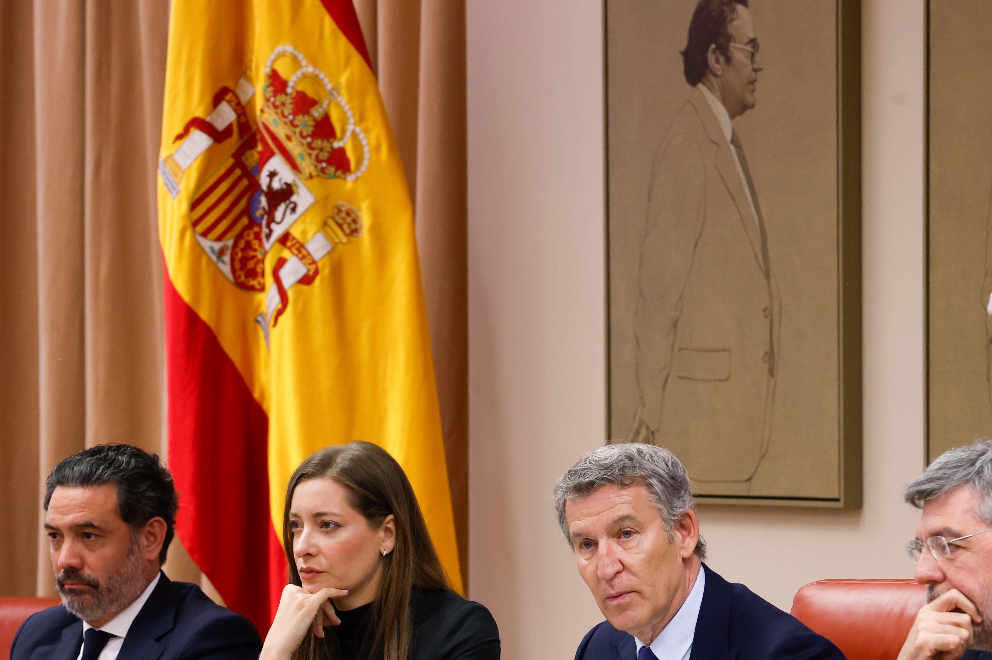 [Feijóo exige demissão de Sánchez por apagão e defende energia nuclear]. Reprodução: Elpais