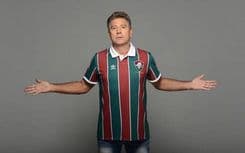 Cadu e Márcio Costa cantam rap em homenagem a Renato Gaúcho durante treino do Fluminense. Reprodução: iG Esporte