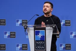 Zelensky alerta sobre apoio dos EUA à Europa