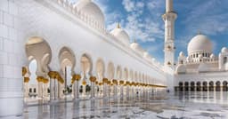 Mesquitas fascinantes que atraem turistas pelo mundo