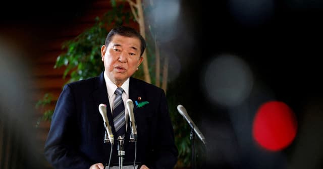 Reunião entre Japão e Vietnã em Hanoi para fortalecer comércio bilateral e discutir tarifas. Reprodução: Reuters