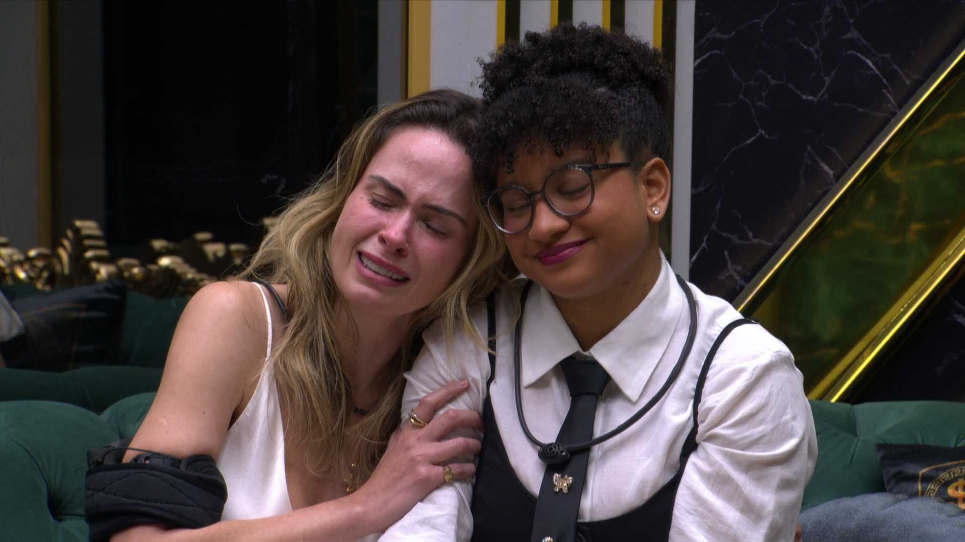 Tadeu Schmidt faz discurso após vitória de Ana Paula Renault no BBB 26. Reprodução: Gshow