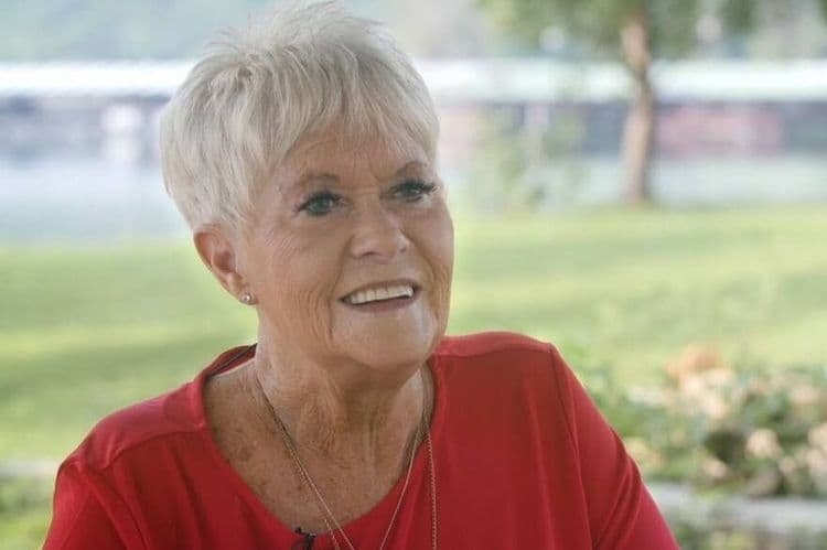Charlotte Holmes compartilha sua experiência de vida após a morte e visões do céu e inferno. Reprodução: Globo
