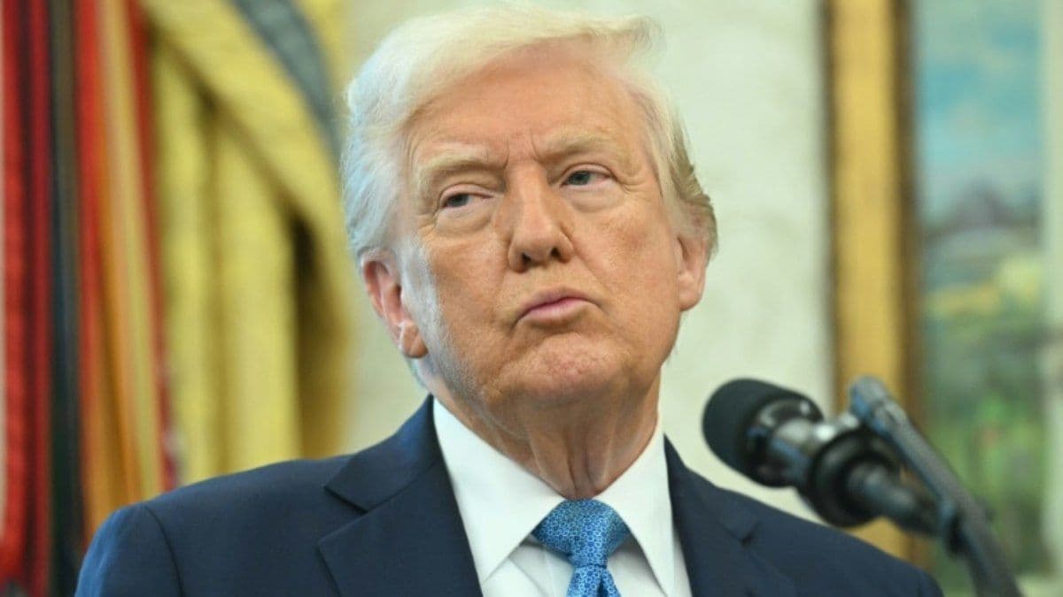 Donald Trump enfrenta queda de popularidade entre seus antigos apoiadores, segundo recente pesquisa. Reprodução: AFP.