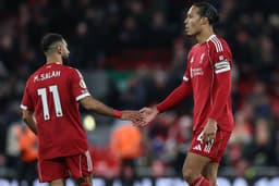 Van Dijk assume responsabilidade, cobra comprometimento coletivo após derrota do Liverpool para Nottingham Forest em Anfield. Reprodução: O Globo