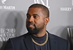 Legenda da imagem. Kanye West, o Ye, em imagem de evento; show com ingressos da pré-venda esgotados. Reprodução: Retorno do item 11