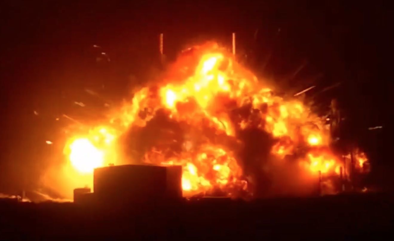 Foguete de bilionário explode durante testes nos Estados Unidos