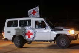 Israel Ataca Cruz Vermelha por Engano na Faixa de Gaza