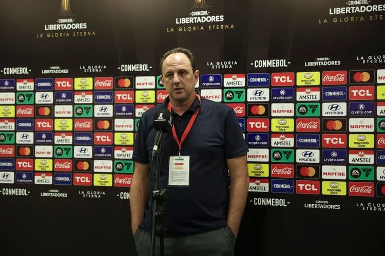 Empate do Bahia: Ceni critica gramado e enaltece torcida