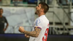 Fluminense contrata centroavante Everaldo para 2025