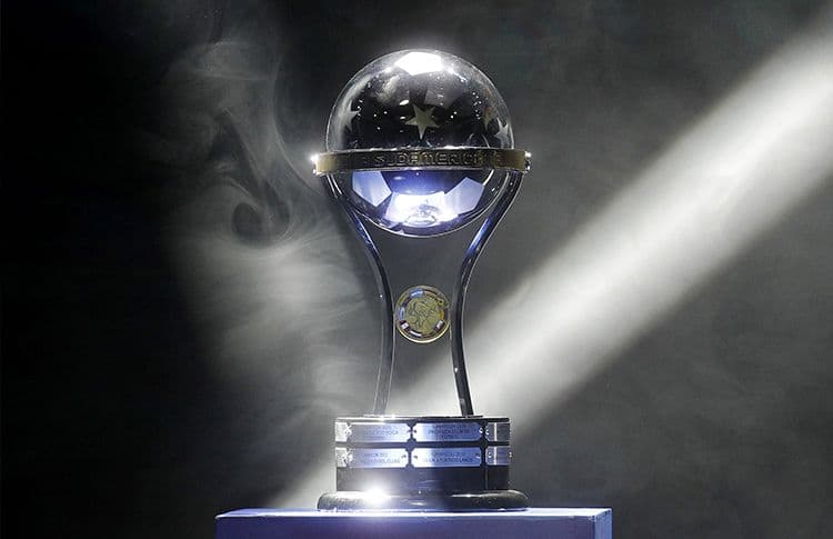 Copa Sul-Americana 2025 Reúne Sete Clubes Brasileiros