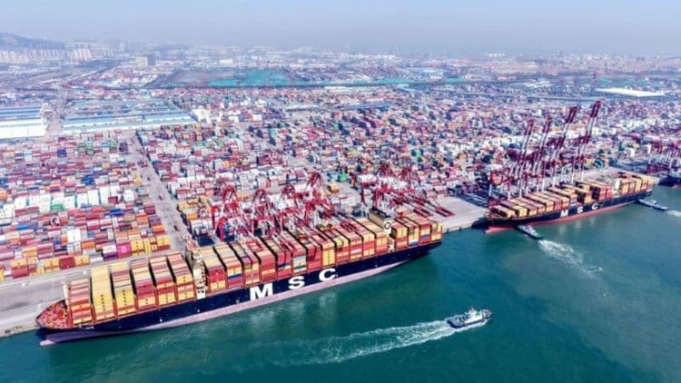 Crescimento econômico da China atinge 5,4% no primeiro trimestre, superando expectativas. Reprodução: AFP