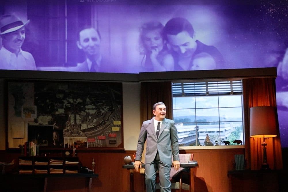 Walt Disney ganha homenagem com animatrônico em evento no parque. Reprodução: Gizmodo