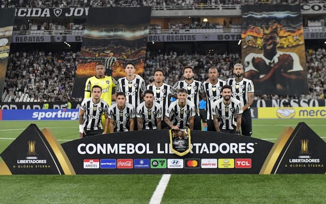 Jogadores do Botafogo comemoram vitória de 2 a 0 contra o Carabobo na Libertadores.; Reprodução: Lance