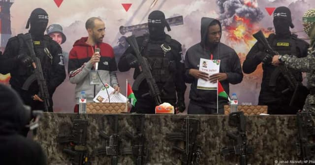 Hamas libera reféns israelenses em meio a tensão