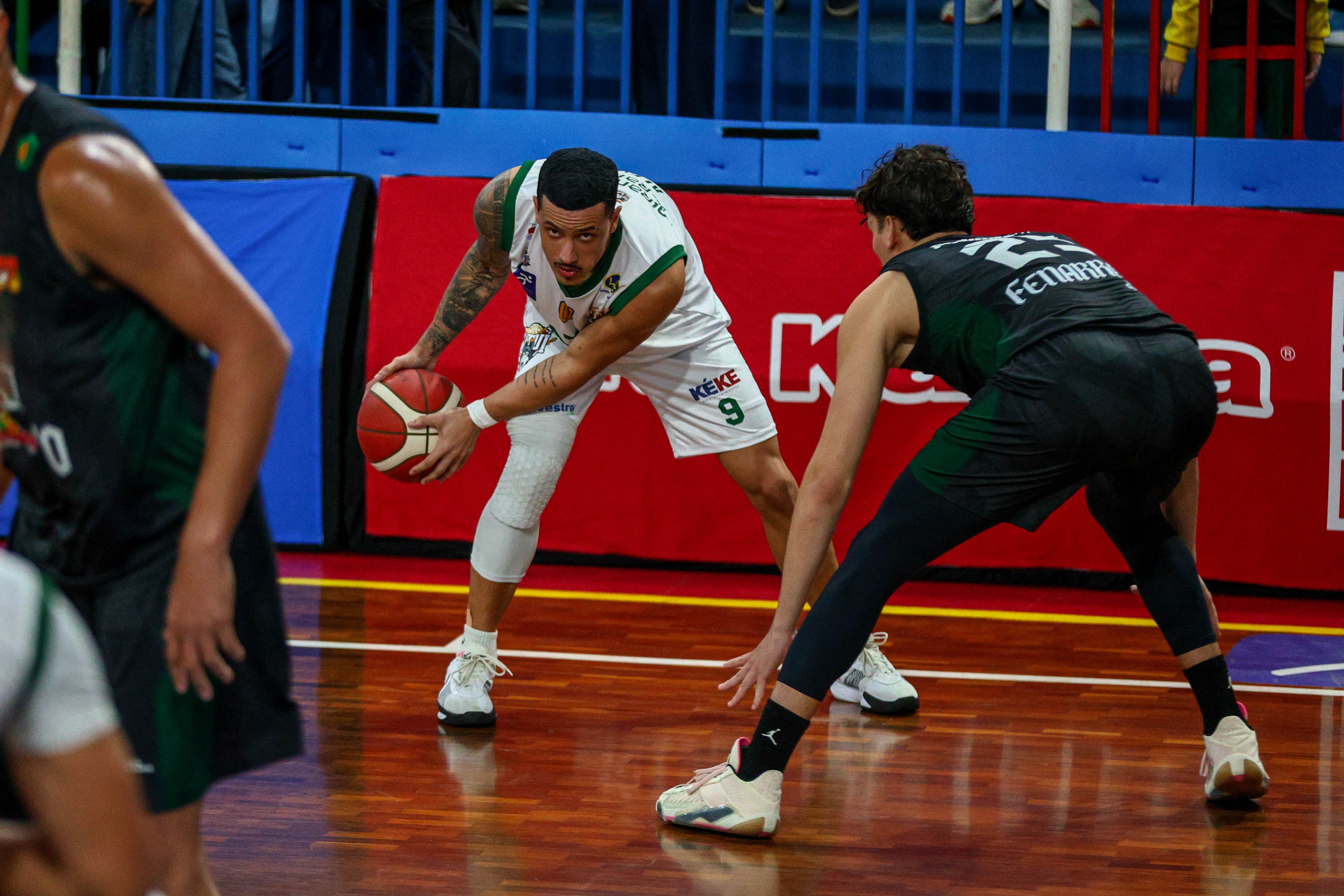 Brusque e Tatuí decidem título da Liga Ouro de Basquete