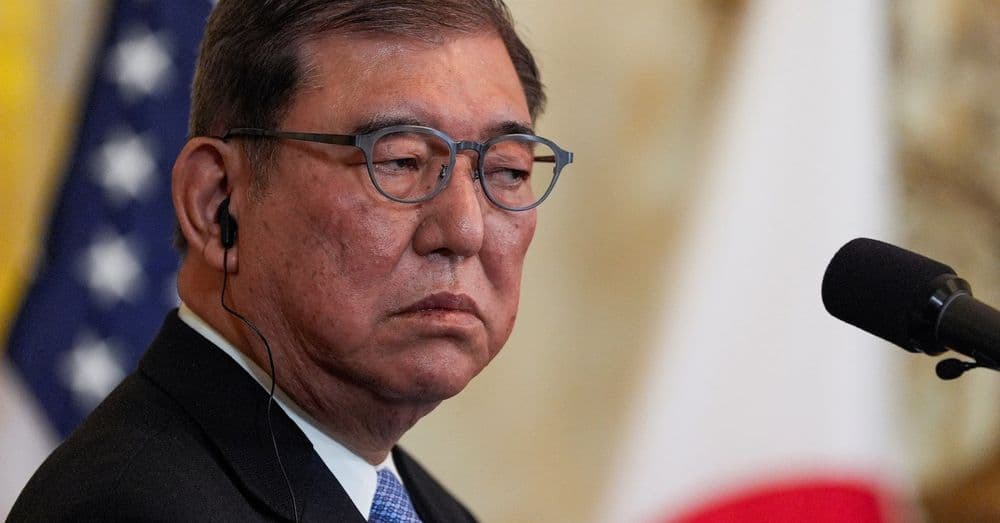 O Primeiro-Ministro japonês, Shigeru Ishiba, debate tarifas comerciais com o presidente dos EUA. Reprodução: Reuters