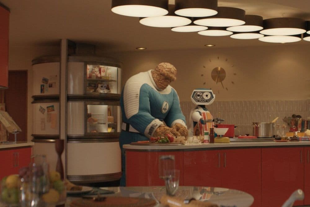Ebon Moss Bachrach fala sobre cenas cortadas de 'Fantastic Four' em evento de estreia. Reprodução: Gizmodo