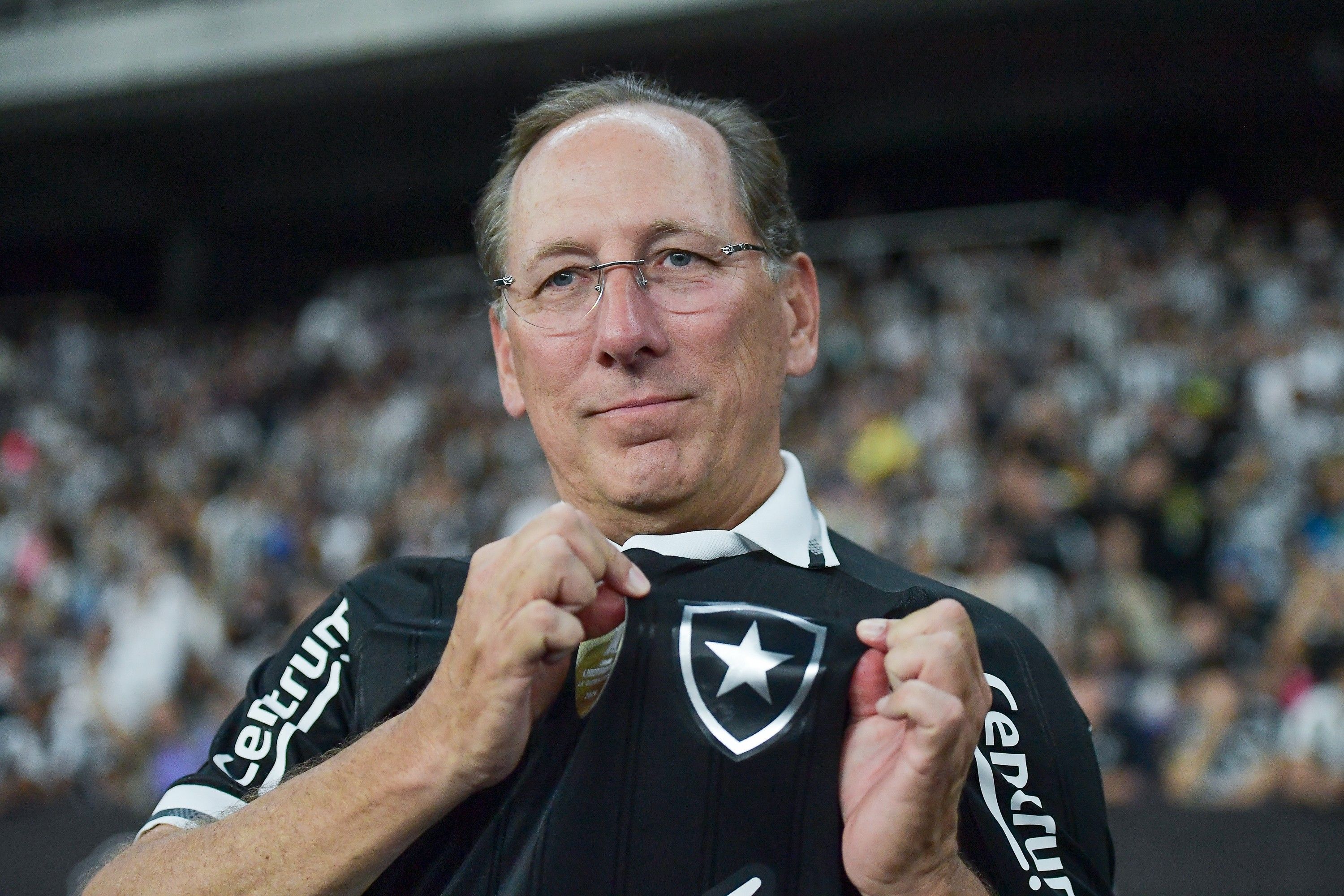 [Botafogo enfrenta incerteza financeira por dívidas com jogadores e cortes na SAF]. Reprodução: Ge