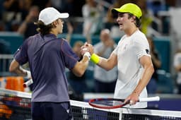 De Minaur Vence Fonseca e Provoca Torcida Brasileira