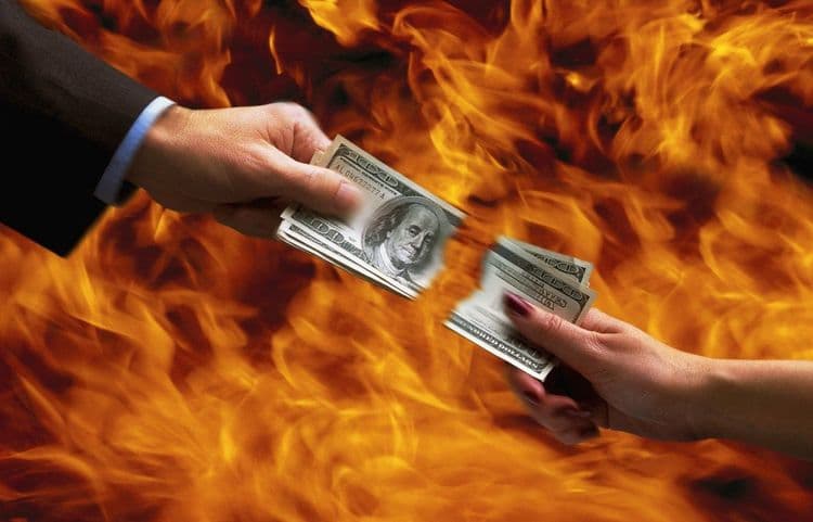 Pandemonium em Wall Street após notícias falsas sobre o presidente circularem nas redes sociais. Reprodução: TechCrunch