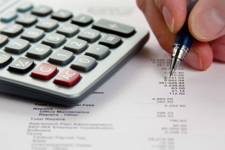 Estudo revela que idosos têm boa capacidade de gerenciar finanças, apesar da demência. Reprodução: Globo